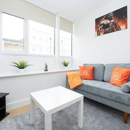 Hephaestus Apartment - The Craftsman Of Town Southampton Exterior photo